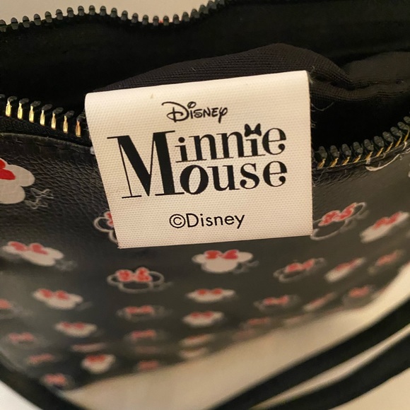 Disney Minnie Mouse Heads Zipper Case / Pouch / Purse 9” By 8” crossbody bag. - Picture 3 of 3